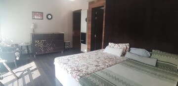Bedroom in 5 BHK Apartment at Amar Renaissance, Ghorpadi – for Sale