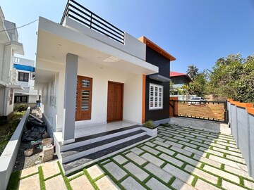 2 BHK Villa – Exterior View View at Thrissur Road - for Sale