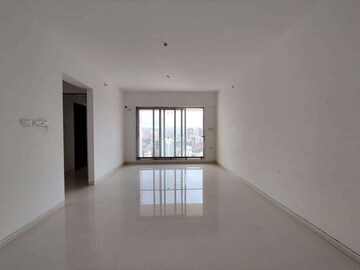 Room in 1 BHK Apartment at Bhoomi Park, Malad West – for Rent