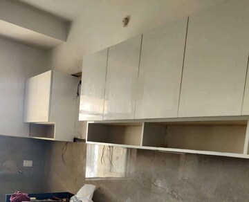 Furnished Amenities in 1 BHK Apartment at Bhoomi Park, Malad West – for Rent