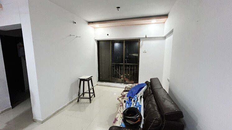  Parking, heena-presidency 1 Bedroom 650 Sq.Ft. Apartment In Mira Road Thane 8070525