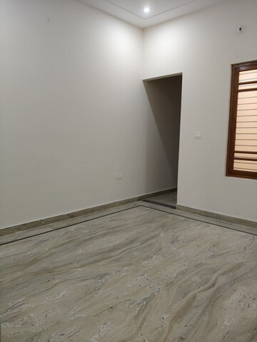 Room in 2 BHK Builder Floor at Shivalik Nagar – for Rent