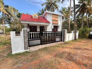 2 BHK Villa – Exterior View View at Thrissur Road - for Sale