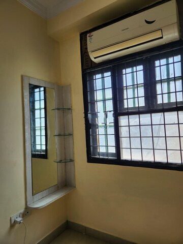 Room in 3 BHK Apartment at Vijay Sai Charan Residency, Miyapur – for Rent