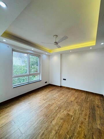 Room in 3 BHK Builder Floor at Saket – for Rent