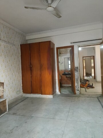 Living Room in 3 BHK Builder Floor at Uppal Southend, Sector 49 – for Sale