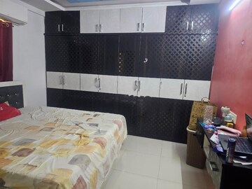 Room in 3 BHK Apartment at Trishala Luxor Apartments, Kondapur – for Rent
