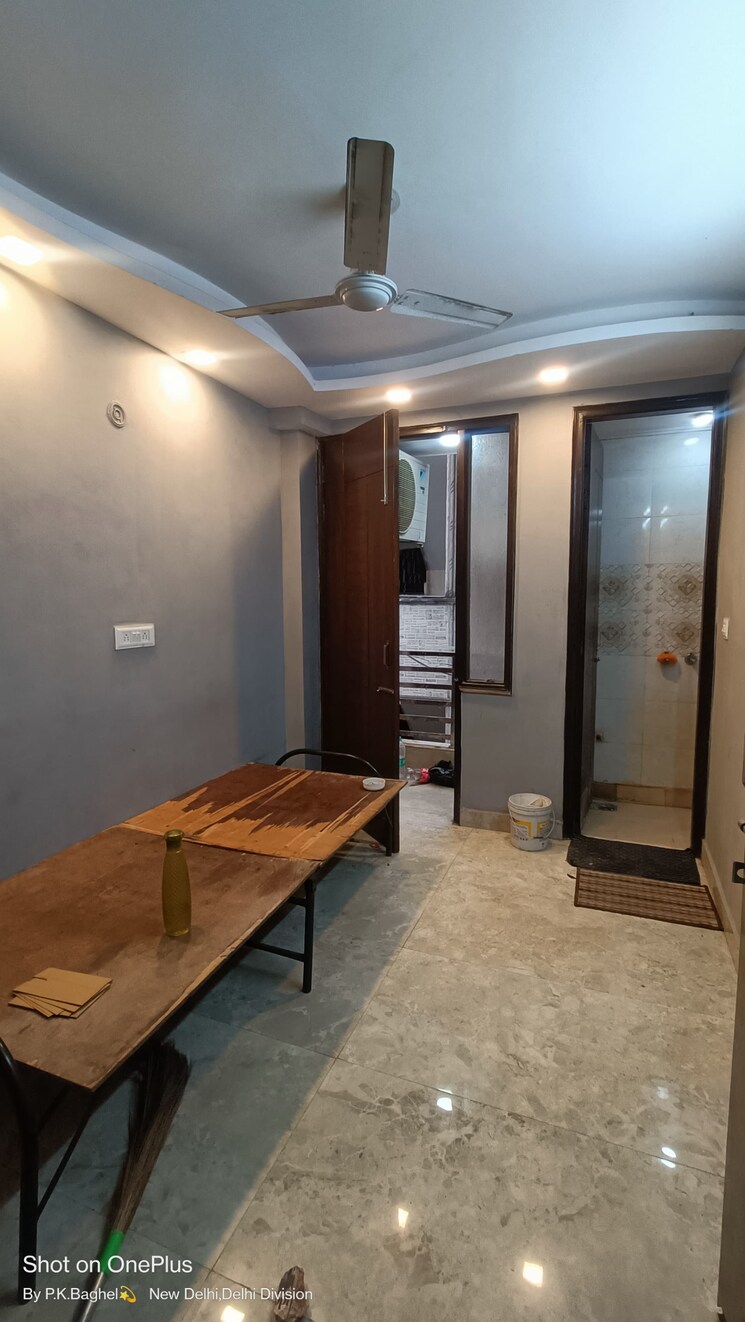 Room, govindpuri 2 Bedroom 600 Sq.Ft. Builder Floor In Govindpuri Delhi 8070681