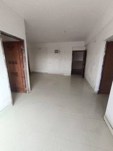 Building Lobby in 3 BHK Builder Floor at Sakher Bazar – for Sale