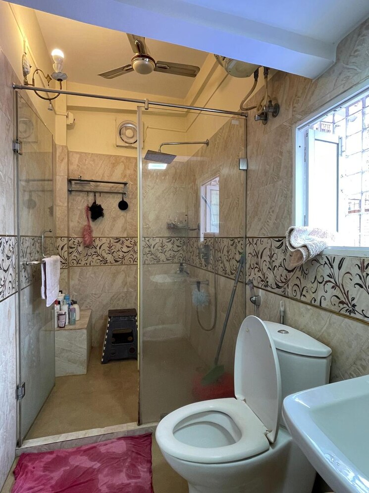 Bathroom, ballygunge 3 Bedroom 1400 Sq.Ft. Villa In Ballygunge Kolkata 8070889
