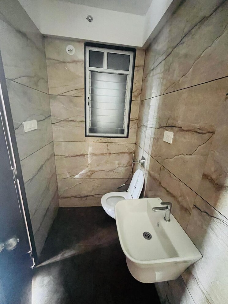 Bathroom, gagan-klara 2 Bedroom 800 Sq.Ft. Apartment In Balewadi Pune 8070893