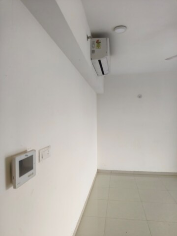 Room in 2 BHK Apartment at Lodha Splendora, Ghodbunder Road – for Rent