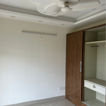 Room in 3 BHK Apartment at Spaze Privvy The Address, Hayatpur – for Rent
