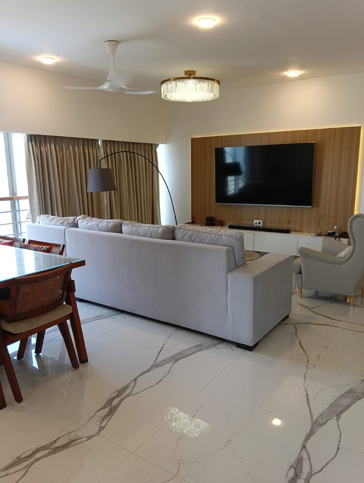 Team Area, santacruz west 4 Bedroom 3500 Sq.Ft. Apartment In Santacruz West Mumbai 8070924