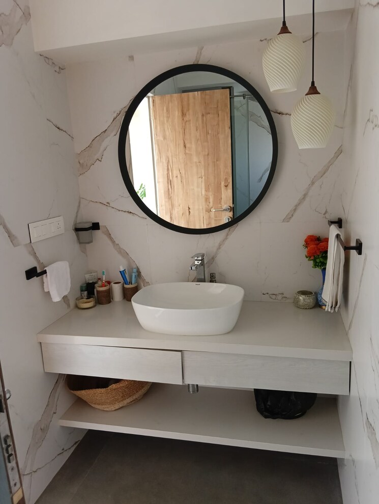 Bathroom, santacruz west 4 Bedroom 3500 Sq.Ft. Apartment In Santacruz West Mumbai 8070924