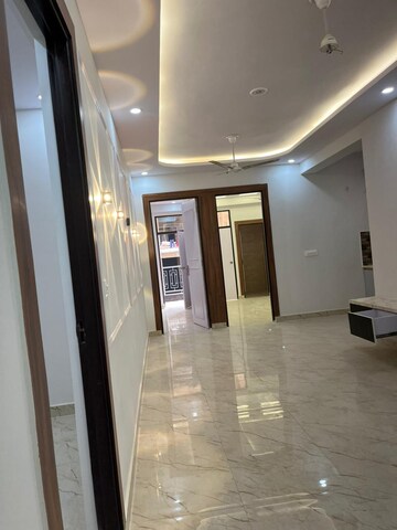 Building Lobby in 3 BHK Apartment at Migsun Ultimo, Omicron Iii Greater Noida – for Sale