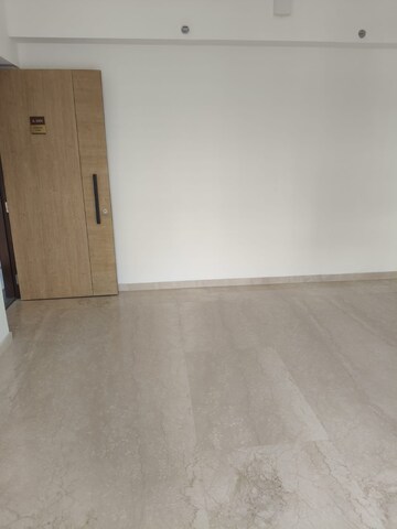 2 BHK Apartment For Rent in Lodha Vista, Lower Parel