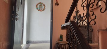 Furnished Amenities in 3.5 BHK Independent House at Sector 82 – for Rent