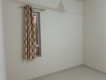 Room in 2 BHK Apartment at Godrej Green Cove, Mahalunge – for Rent