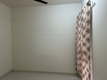 Room in 2 BHK Apartment at Godrej Green Cove, Mahalunge – for Rent