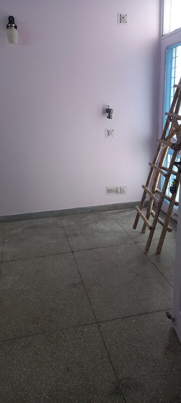 Bedroom in 3 BHK Apartment at Ip Extension – for Rent