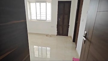 Room in 3 BHK Apartment at Lakshmi Cadillac, Kondapur – for Rent