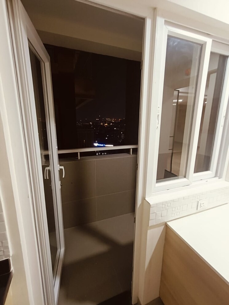 Balcony, koncept-ambience-the-botanika-empress 3 Bedroom 2276 Sq.Ft. Apartment In Gachibowli Hyderabad 8071033