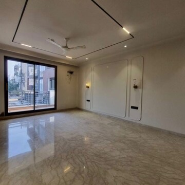 Room in 4 BHK Builder Floor at Ansal API Esencia, Sector 67 – for Sale