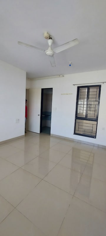 Furnished Amenities in 2.5 BHK Apartment at Nanded Lalit, Sinhagad Road – for Rent