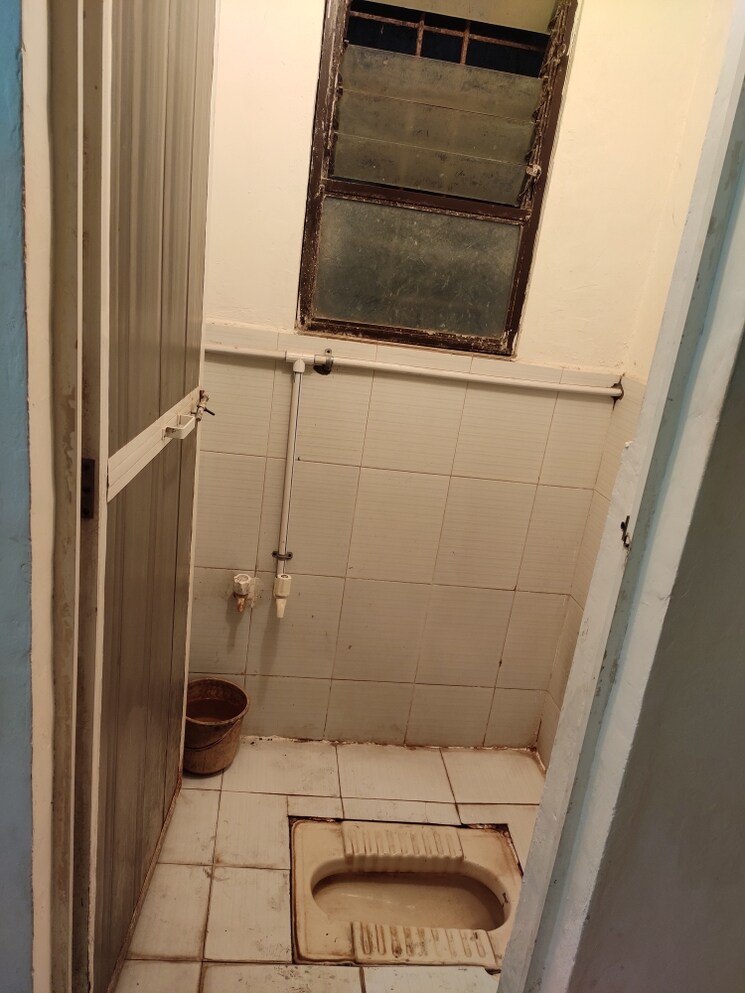 Bathroom, shiv-nandan 1 Bedroom 550 Sq.Ft. Apartment In Sus Pune 8071109