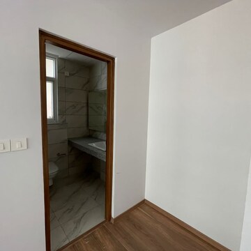 Room in 3 BHK Apartment at Conscient Hines Elevate, Sector 59 – for Rent