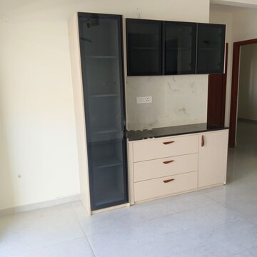 Room in 2.5 BHK Apartment at EIPL Corner Stone, Gandipet – for Rent