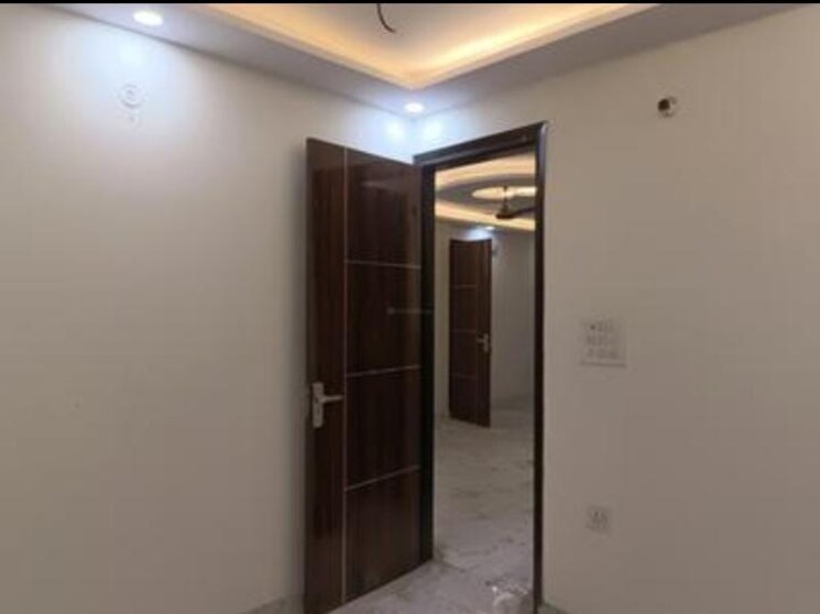 undefined, burari Commercial Warehouse 115 Sq.Yd. In Burari Delhi 8071192