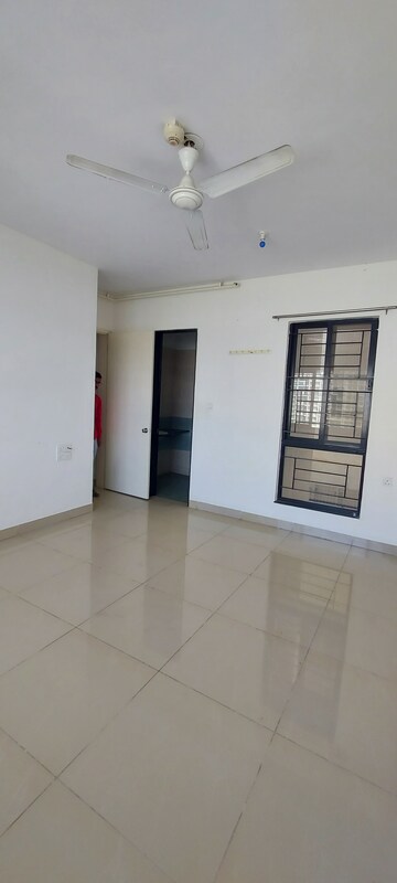 Furnished Amenities in 2.5 BHK Apartment at Nanded Lalit, Sinhagad Road – for Rent