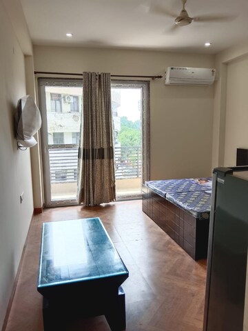 Furnished Amenities in Studio Builder Floor at Sushant Tower, Sector 56 – for Rent