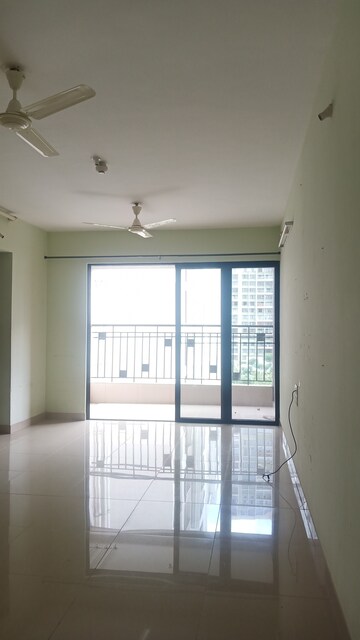 Room in 2.5 BHK Apartment at Nanded Lalit, Sinhagad Road – for Rent