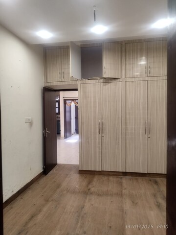 Room in 3 BHK Builder Floor at DS Homes, Dhakoli Village – for Rent