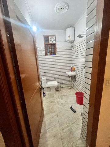 Master Bedroom in 2 BHK Builder Floor at Ardee City, Sector 52 – for Rent