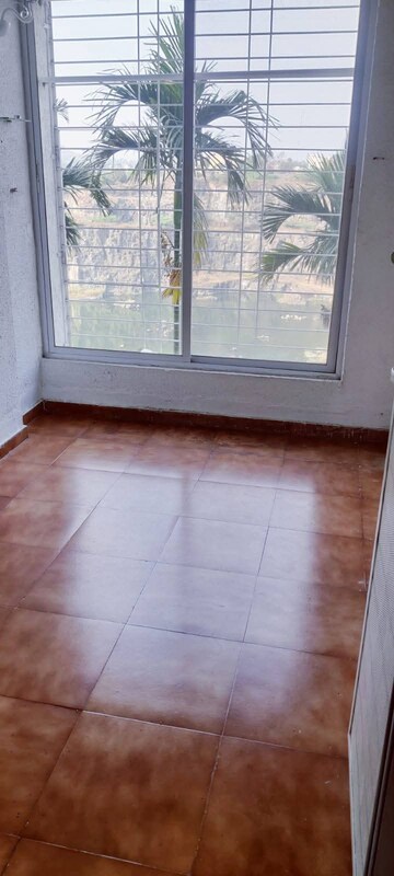 Room in 2 BHK Apartment at P S Splendour County I, Wagholi – for Sale