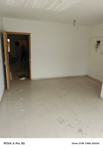 Room in 2 BHK Apartment at Blue Bell Chembur, Chembur – for Rent