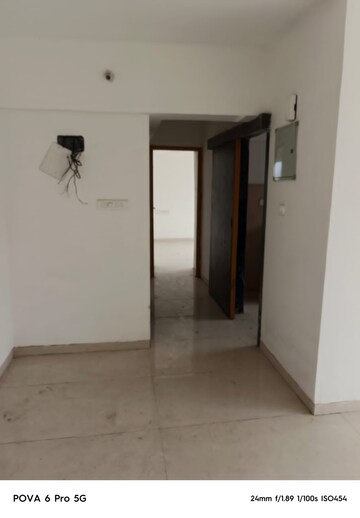 Room in 2 BHK Apartment at Blue Bell Chembur, Chembur – for Rent