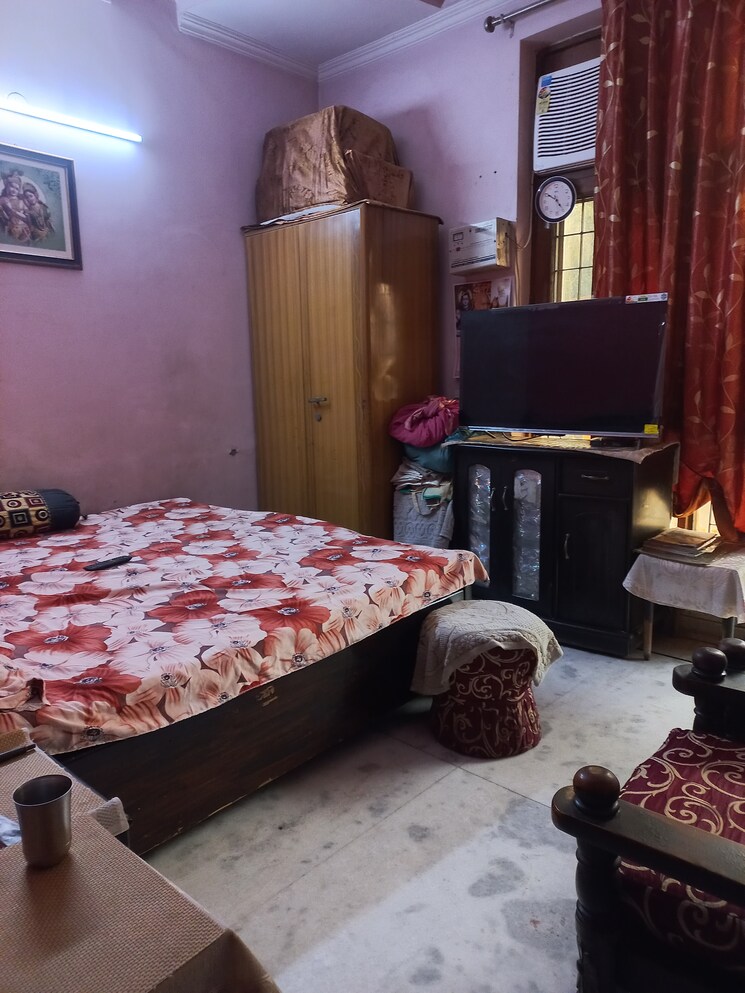 Bedroom, sector 37 6+ Bedroom 198 Sq.Yd. Independent House In Sector 37 Faridabad 8071601