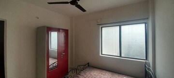 Room in 1 BHK Apartment at Dhanori – for Rent