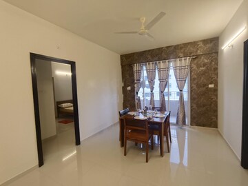 Room in 2 BHK Apartment at Raheja Vistas, Nacharam – for Rent