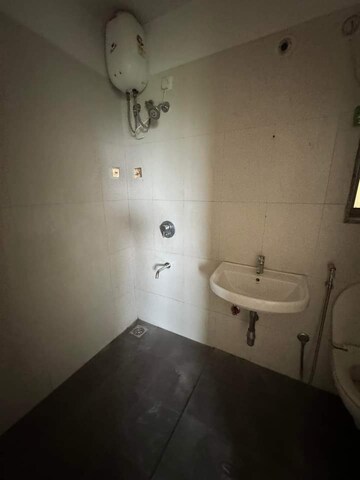 Bathroom in 1.5 BHK Apartment at Lodha Casa Bella, Dombivli East – for Rent