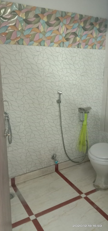 Bathroom in 1 RK Apartment at Malviya Nagar – for Rent