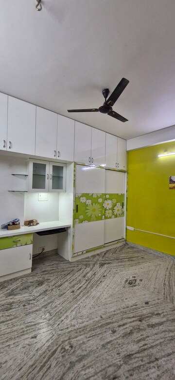 Furnished Amenities in 3 BHK Builder Floor at Kondapur – for Rent