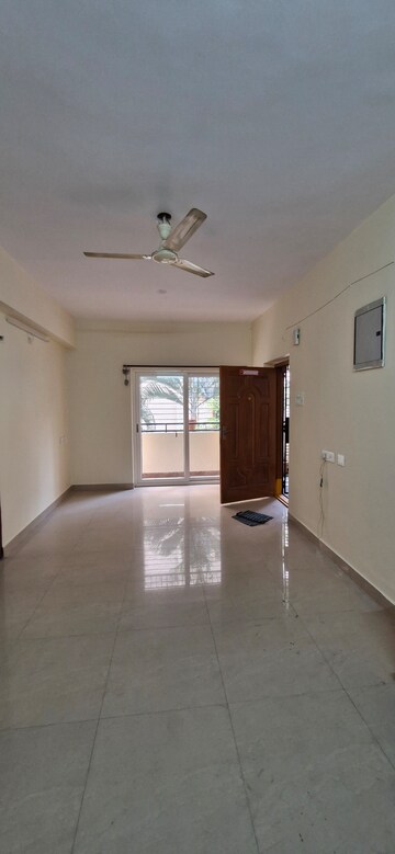 Furnished Amenities in 3 BHK Builder Floor at Kondapur – for Rent