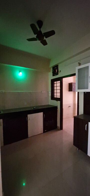 Master Bedroom in 3 BHK Builder Floor at Kondapur – for Rent