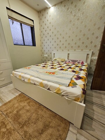 Bedroom in 2 BHK Apartment at Bandra West – for Rent